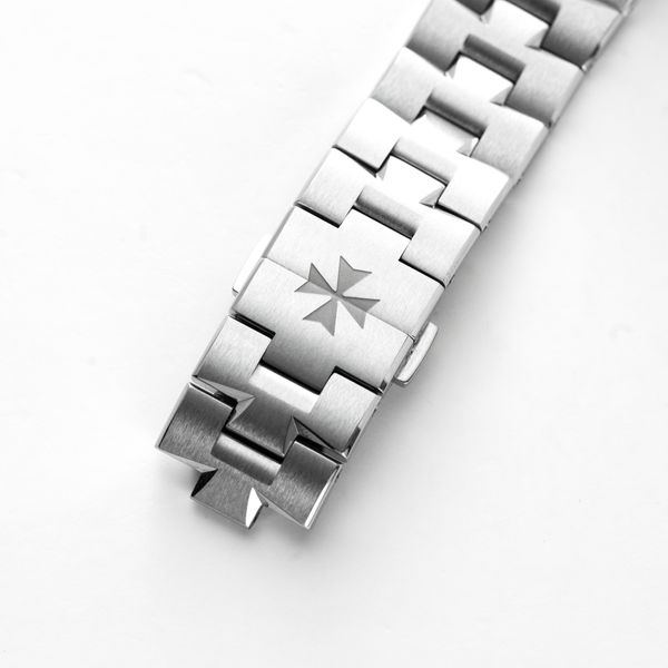 Vacheron Constantin Overseas 7920V/210A-B334